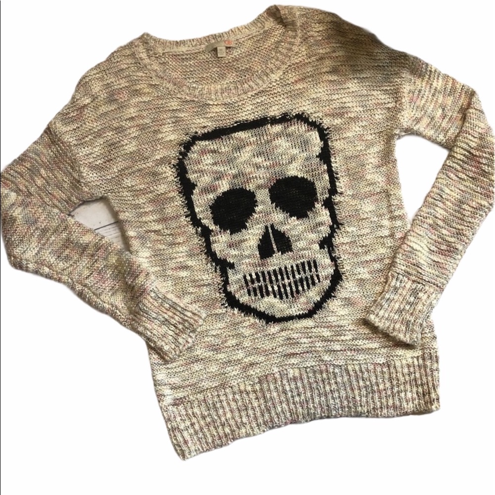 GIanni Bini Skull Sweater Super Soft, Pastel Color